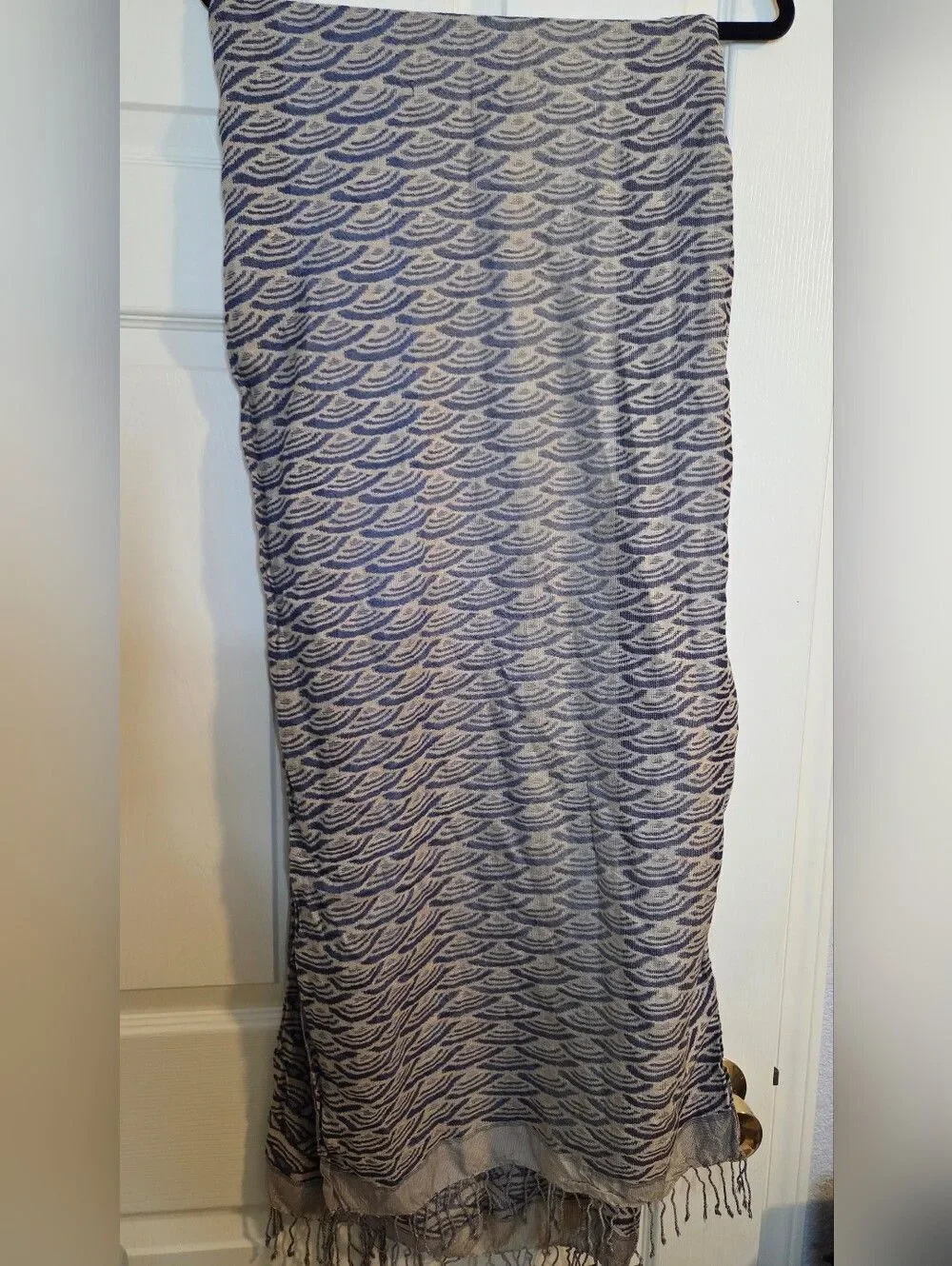 Neeru Kumar 100% Silk Wave Print Scarf Wrap Shawl Blue Cream 21